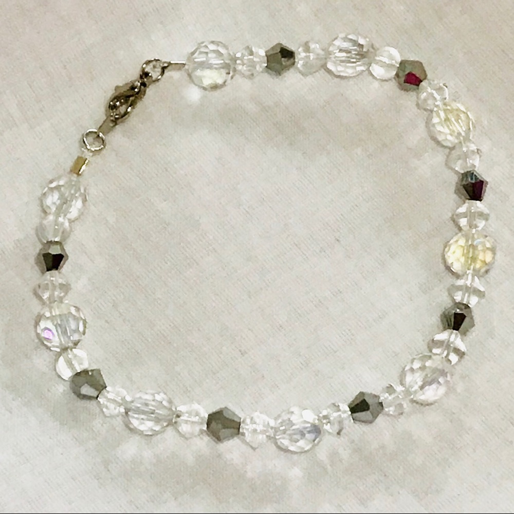 ✨NEW✨HANDCRAFTED Crystal Bracelet